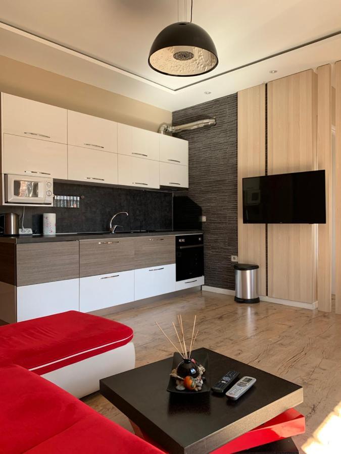 Haris Apartments ティラナ エクステリア 写真
